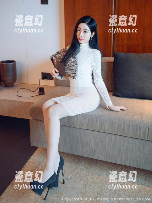 HuaYang花漾 - 小海臀Rena短裙大赏：图库里藏着神奇的腿部魔法