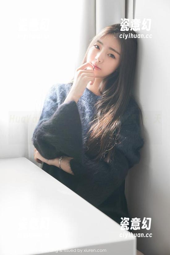 HuaYang花漾-赵惟依coco HuaYang花漾 - 赵惟依coco的私拍:天使?不,一点也不乖。