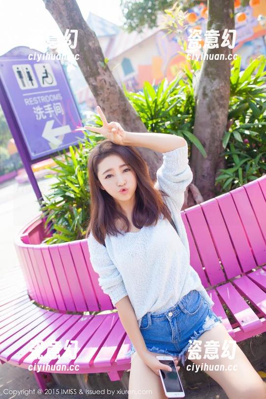 IMiss爱蜜社-于姬Una IMiss爱蜜社 - 私拍动态:于姬Una婚纱下的自由,是一场即兴的小表演。