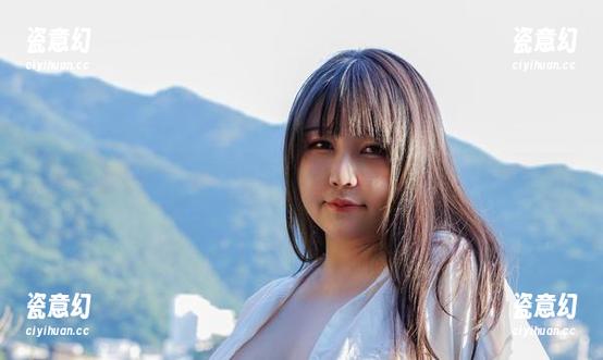KANEKO咔喵 KANEKO咔喵的“无圣光”原图旅拍,瞬间变成了“独立讽刺秀”!