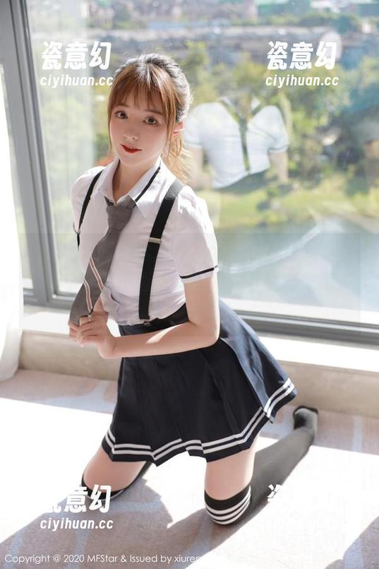 MFStar模范学院 - yoo优优的白裙作品，似乎天空也为之低头——下载留念吧，别走太快。