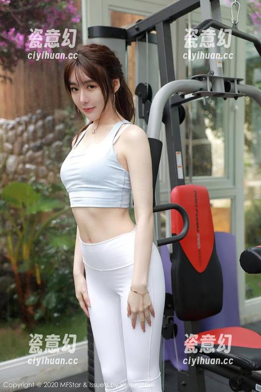 MFStar模范学院 - 当糯美子Mini遇上天台，图集的隽永与趣味并存