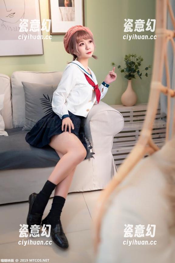 白袜JK制服：喵糖映画的免费套图，这种糖你吃了会上瘾。