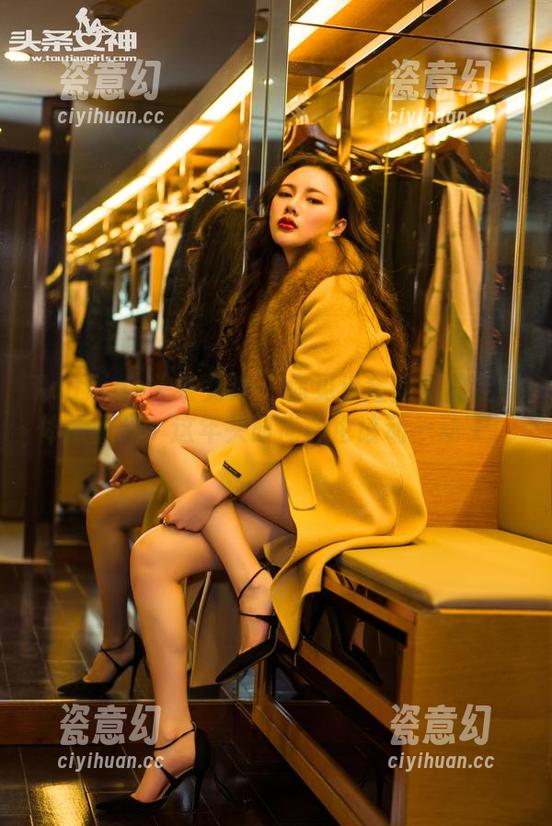 TouTiao头条女神-金圣雪 TouTiao头条女神 - 你见过金圣雪的定制体操服吗?这年头时尚界也该动一动了!