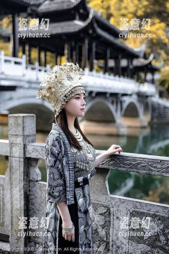 Xiuren秀人网-娜娜子呀 Xiuren秀人网 - 娜娜子呀的最新图册里,这灰丝是个万花筒吗?