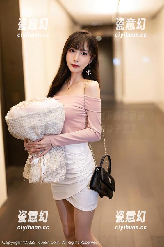 Xiuren秀人网-李丽莎 Xiuren秀人网 - 黑丝包裹下的李丽莎,写真中的细节真是滑到骨子里了