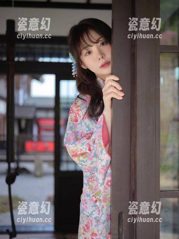 讽刺时刻，校服也能时髦：来看wuyo(우요)最新写真集！