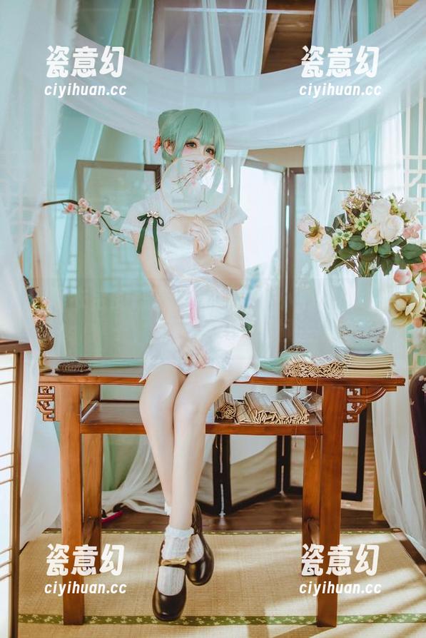 乖乖衣宝的恶毒兔女郎：不小心露出小爪子，画风变得妙趣横生