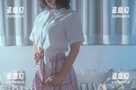 福利满满的云溪溪瑜伽图集：那一抬腿，我心脏怦怦直跳！