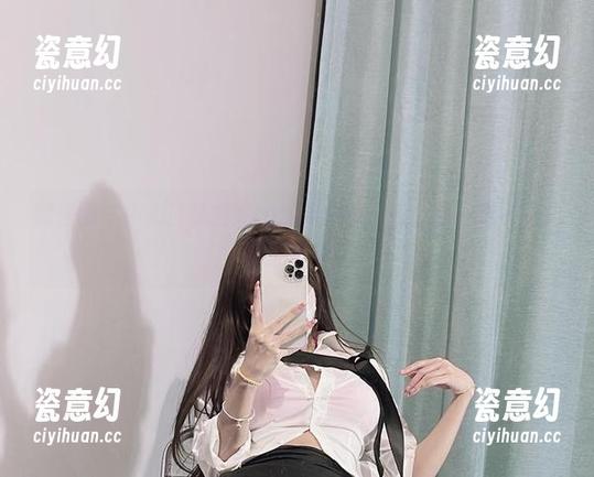 兔宝妮to 微密圈 - 小心!兔宝妮to的连体衣图包,瞥一眼可能就会上瘾哦!