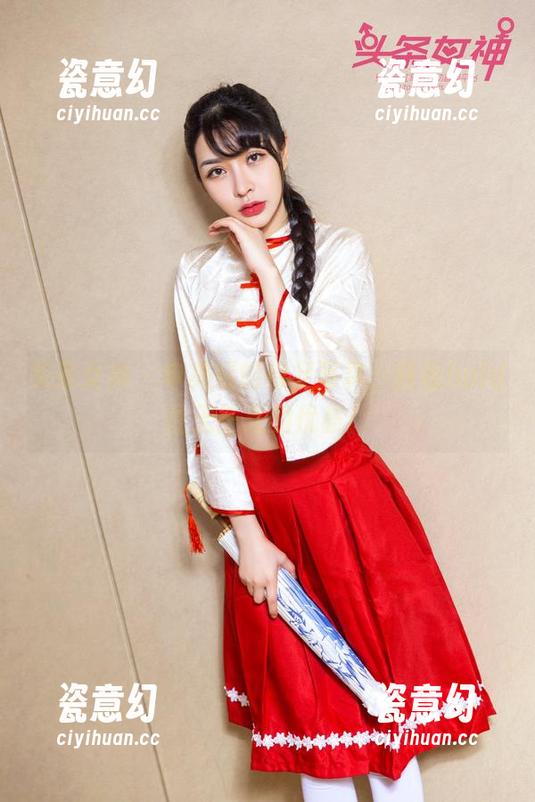 头条女神-申美嫣 头条女神 - 申美嫣的裸足写真,轻松hold住无圣光的优雅!