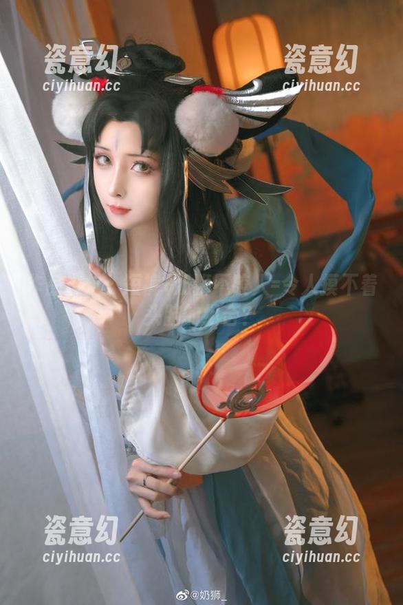 奶狮不咬人 作品出炉:短裤+奶狮不咬人=令人摸不着头脑的组合?