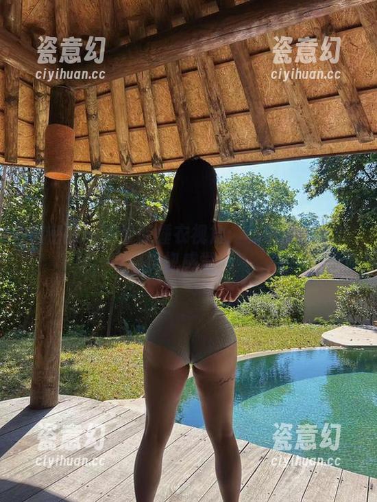微密圈 - 宋昱欣睡衣视角：私拍原图里的恍惚感觉！