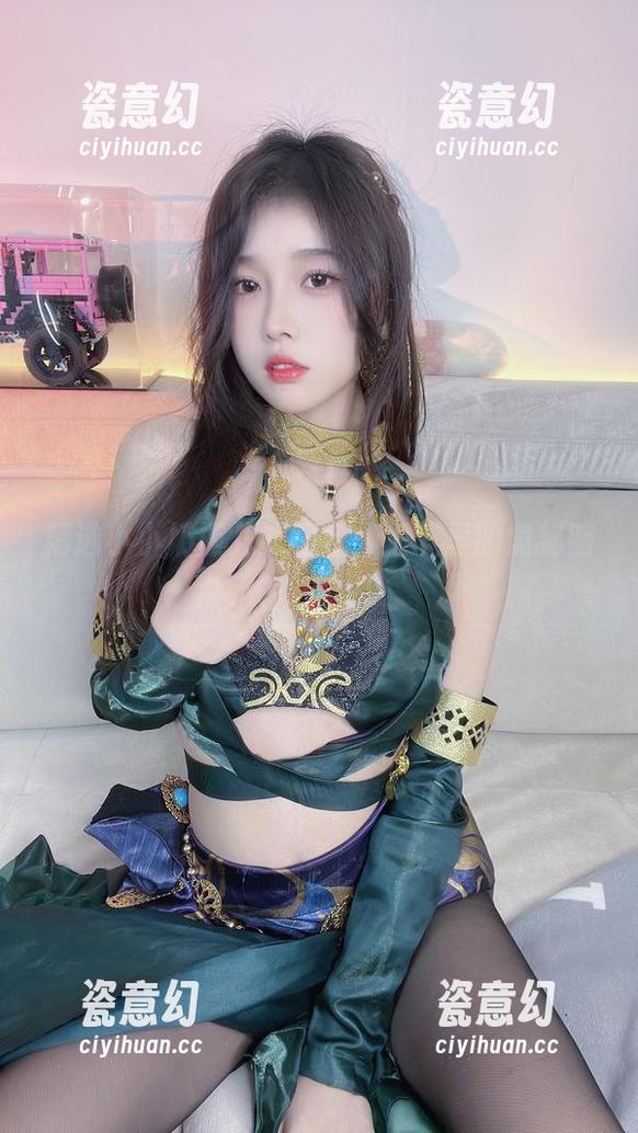 精选小小奶瓶儿的图包：细节里的隐秘暗示