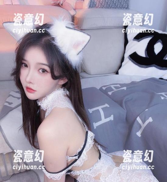 不止只是美，这套小小奶瓶儿的天使图，下载一下试试？