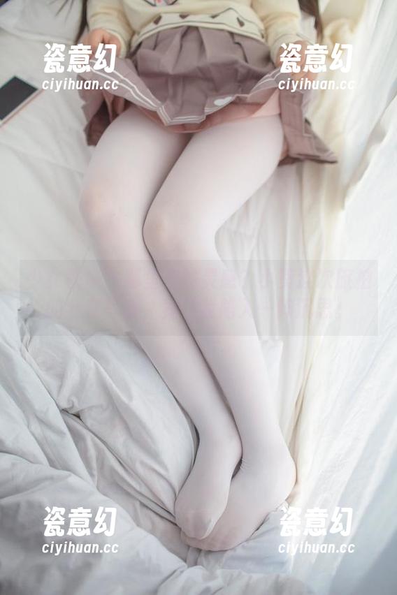 少女秩序 - 哪里来的灵感？小葵这次旅拍的全套写真，竟让我陷入一阵沉思。