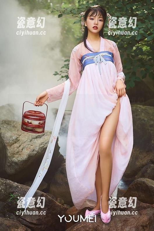尤蜜荟-娜依灵儿 尤蜜荟 - 大家好,今天来展示娜依灵儿的美足壁纸,完全不负责后果,妈的心和脚,这忙算谁的?