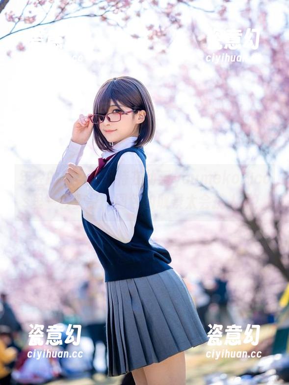 幼爱youmeko 年轻的修女夏洛特在幼爱youmeko的cos里一秒变身,图包的取景太会挑人了!