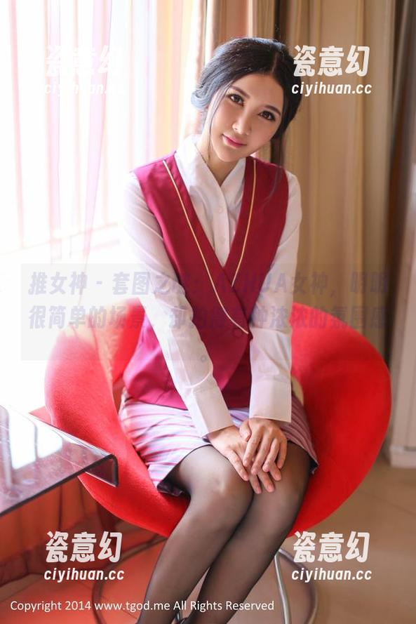 推女神 - 套图之谜：AZHUA女神，明明很简单的场景，却拍得有种浓浓的氛围感。