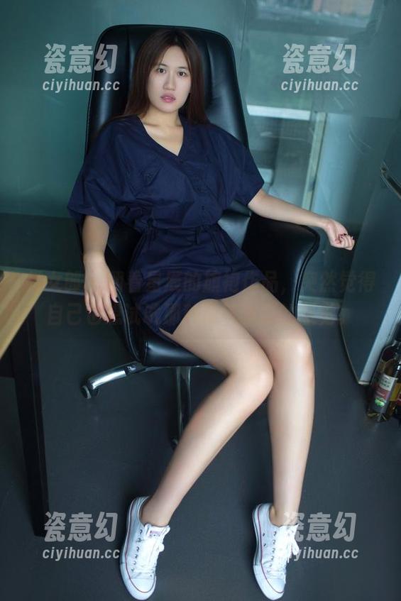 推女郎-星辰 推女郎 - 翻看星辰的旗袍作品,突然觉得自己也想试试那种仙气飘飘的感觉。