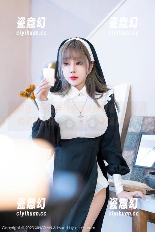 星颜社 - 在噜嗖嗖中或许能发现，liyiyi的资源里还有什么奇妙的高清美足！