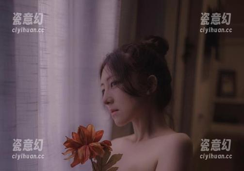 樱晚gigi最新：原图中的闲情，诡异忧伤再现的小猫捣蛋记！