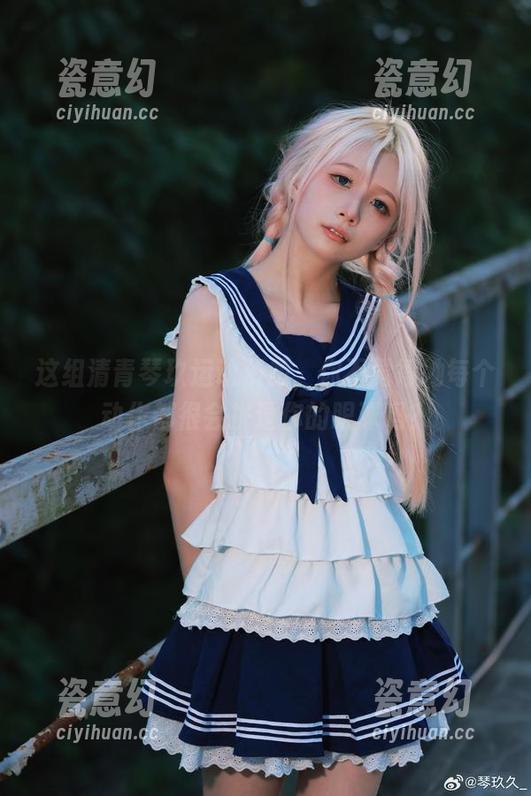 清青琴玖 这组清青琴玖运动资源,你不觉得她每个动作都很会挑逗你的眼球吗?