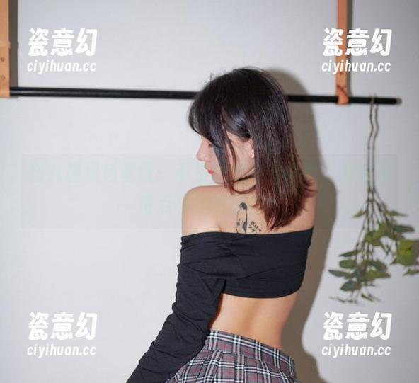 猫九酱黑色壁纸：不是你想的那种黑，悄悄期待点亮你的屏幕！