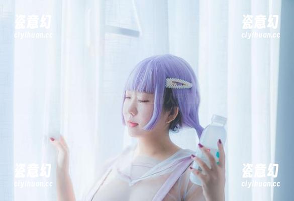 甜糖大魔王真会玩：私拍情人节猫猫的新花样