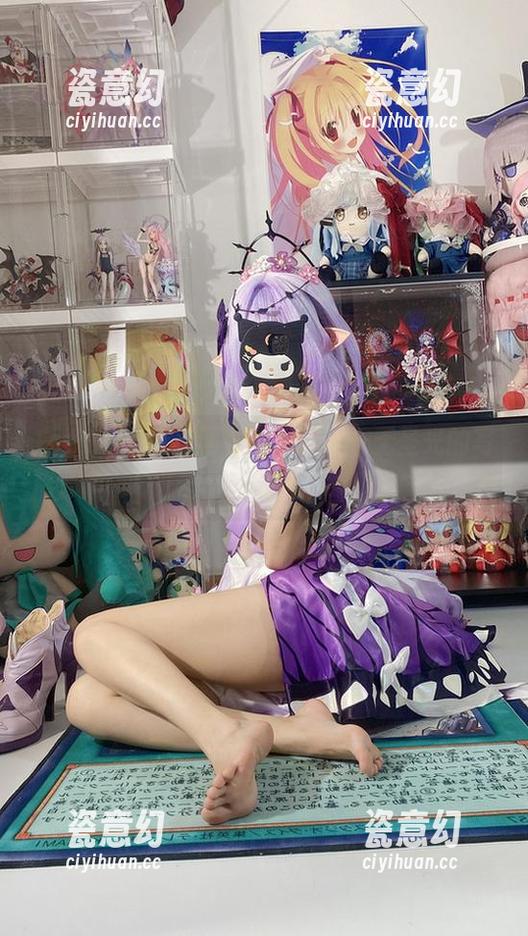 白栎Shirly与网袜的邂逅——无圣光的写真时刻