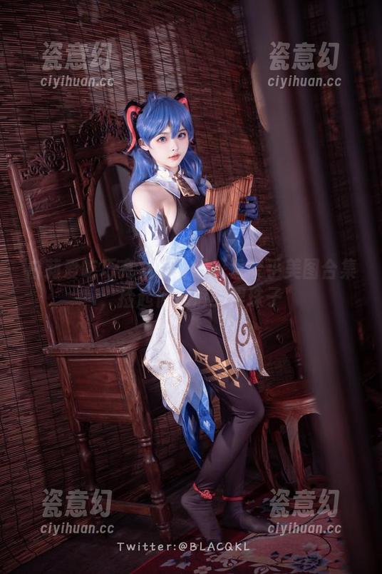白莉爱吃巧克力 白莉爱吃巧克力又上线!香奈乎美图合集,捡起你掉落的眼珠子