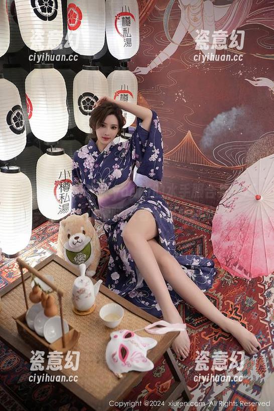 秀人网 - 林文文yooki的水手服合集：那一抹蓝，仿佛呼唤着未完成的航程。