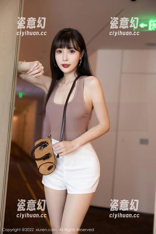 秀人网-潘娇娇 秀人网 - 潘娇娇夏天写真合集,你能抵挡得住这样的清凉吗?