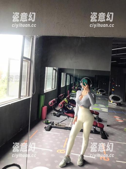 童小芯 微密圈 - 精选来啦!童小芯和她的吊带黑丝,偷心又撩人。