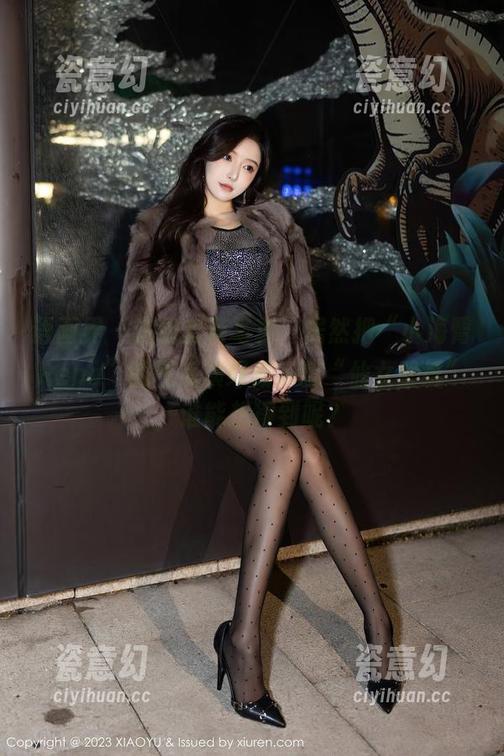 语画界-小海臀Rena 语画界 - 这组套装写真,居然把“小海臀Rena”的气质演绎成一款“仙女壁纸”,谁能想得到呢?