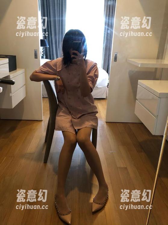 雅雅的气质呀 微密圈 - 高清解析雅雅的气质呀的吊带,只想说,谁能不喜欢呢?