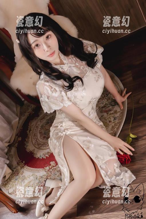 韶陌陌 偷偷分享韶陌陌的护士时刻:她让白色也有态度!