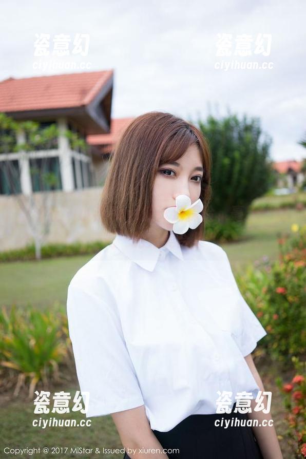 魅妍社-小乔Joyi 魅妍社 - 小乔Joyi的泳池探险,毫无“圣光”的完美合集